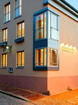 Mueritzperle Hotel Варен Екстериор снимка